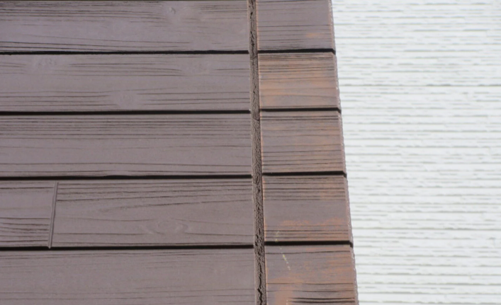 外壁の目地の写真