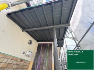 下関市にてお家の印象を大きく変える木部軒天の色塗り替えを行いました。