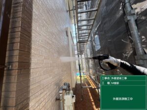 ​下関市にて外壁リフォーム！塗装前の高圧洗浄で玄関周りも美しく